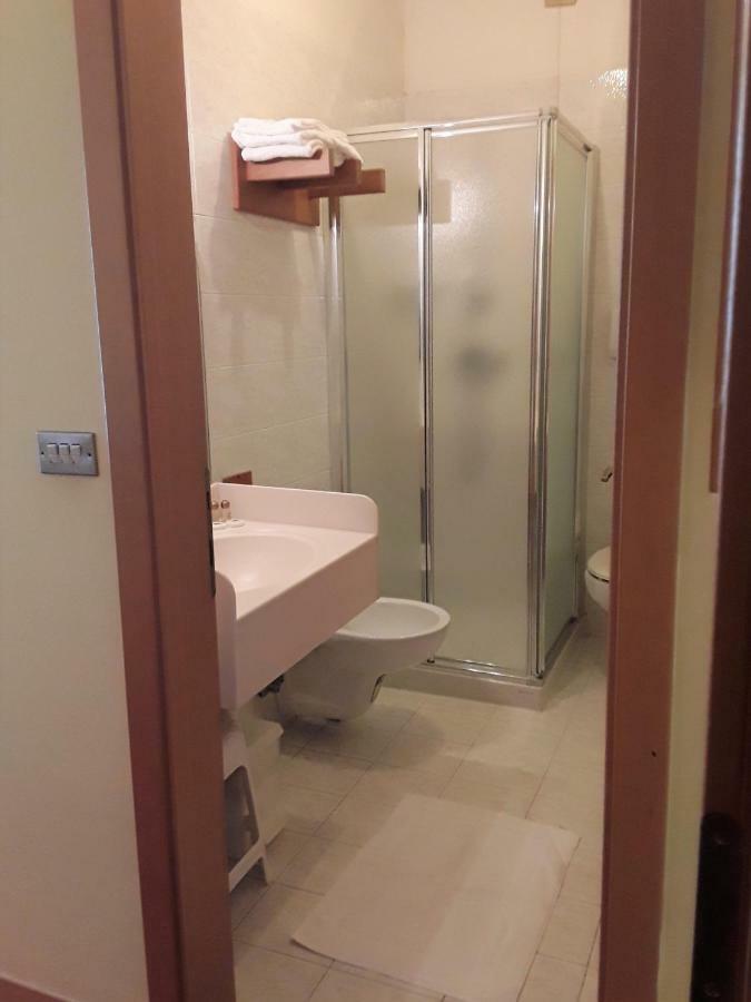 Hotel Bellaria Levico Terme Exterior photo