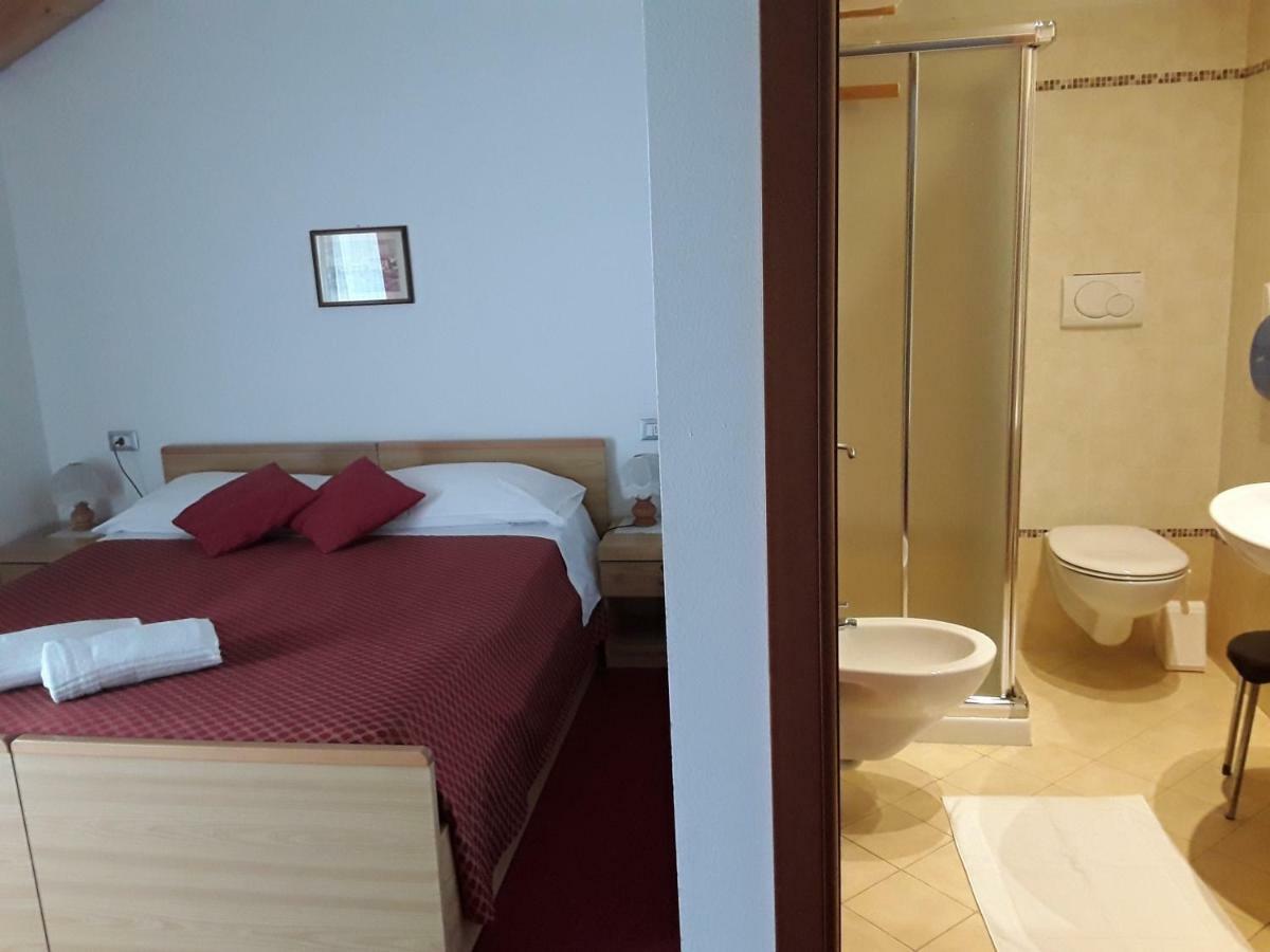 Hotel Bellaria Levico Terme Exterior photo